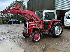 Massey Ferguson 550 + Loader
