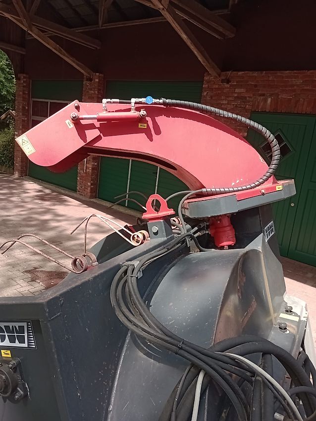 VDMJ Hersteller VDW Schmihing Bedding Master Profi Strohhäcksler:Der Bettenmacher für Tierwohl Frontladerstrohhäcksler Radladerhäcksler für Stroh Hofladerstrohhäcklser Einstreuhäcksler Gebläseinstreuhäcksler