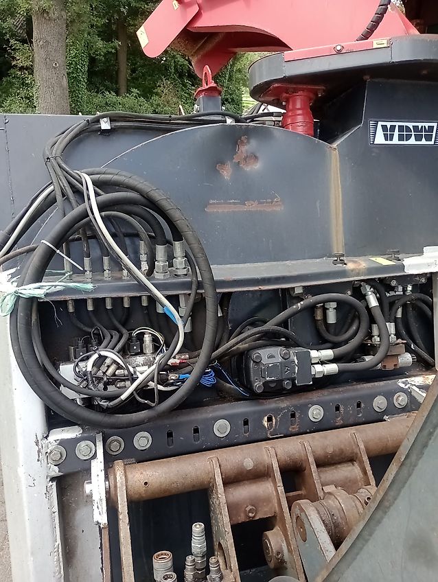 VDMJ Hersteller VDW Schmihing Bedding Master Profi Strohhäcksler:Der Bettenmacher für Tierwohl Frontladerstrohhäcksler Radladerhäcksler für Stroh Hofladerstrohhäcklser Einstreuhäcksler Gebläseinstreuhäcksler