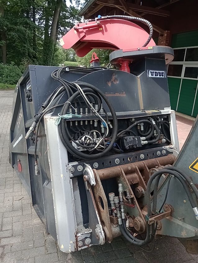 VDMJ Hersteller VDW Schmihing Bedding Master Profi Strohhäcksler:Der Bettenmacher für Tierwohl Frontladerstrohhäcksler Radladerhäcksler für Stroh Hofladerstrohhäcklser Einstreuhäcksler Gebläseinstreuhäcksler