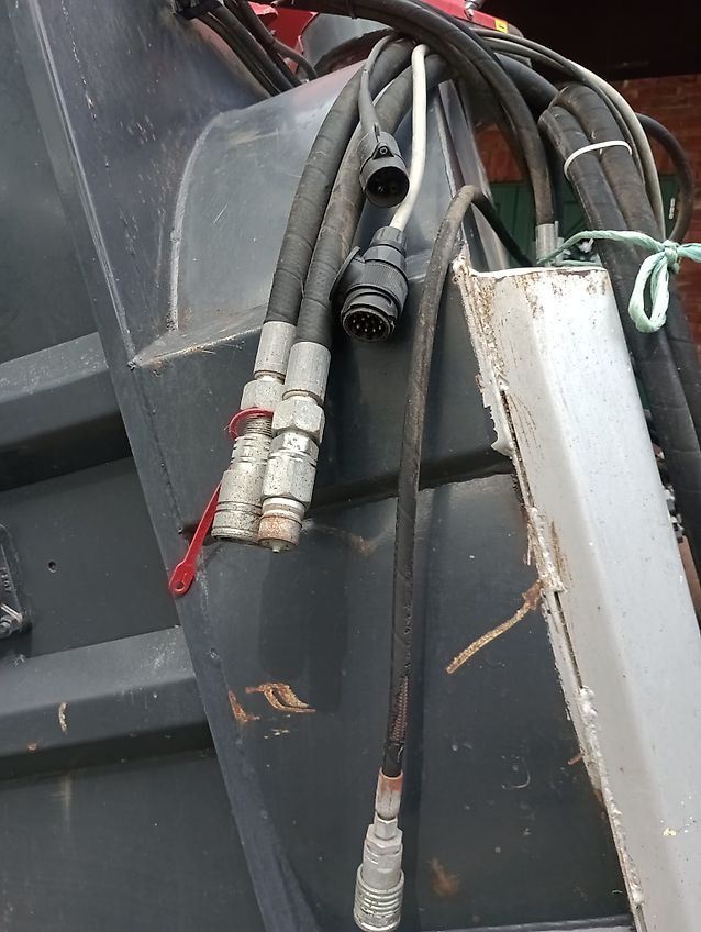 VDMJ Hersteller VDW Schmihing Bedding Master Profi Strohhäcksler:Der Bettenmacher für Tierwohl Frontladerstrohhäcksler Radladerhäcksler für Stroh Hofladerstrohhäcklser Einstreuhäcksler Gebläseinstreuhäcksler