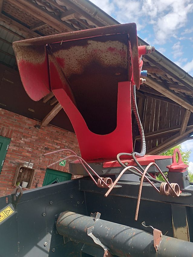 VDMJ Hersteller VDW Schmihing Bedding Master Profi Strohhäcksler:Der Bettenmacher für Tierwohl Frontladerstrohhäcksler Radladerhäcksler für Stroh Hofladerstrohhäcklser Einstreuhäcksler Gebläseinstreuhäcksler