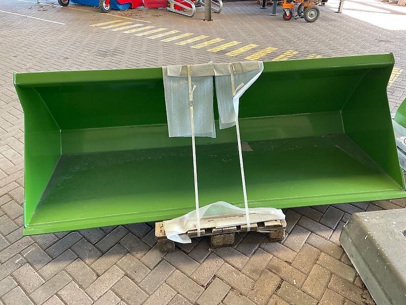 Fendt voorladerbak uni 2400