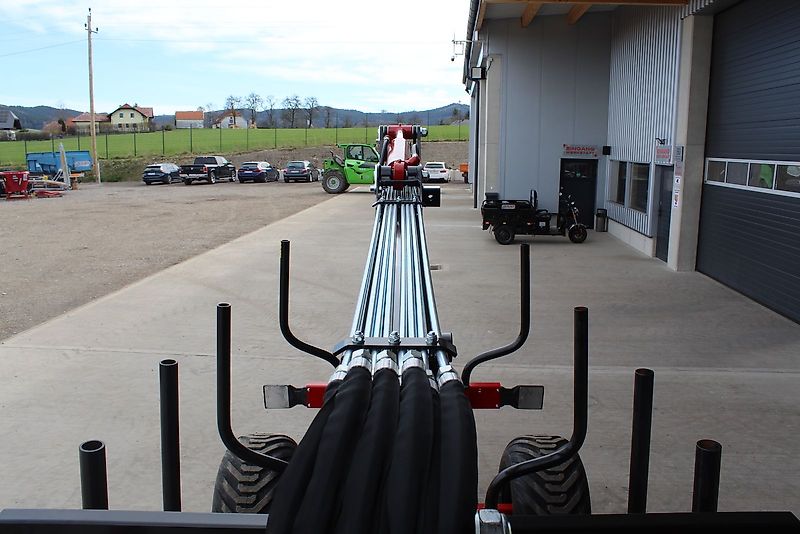 Farmi Rückewagen 9 to.-6,30m Kran