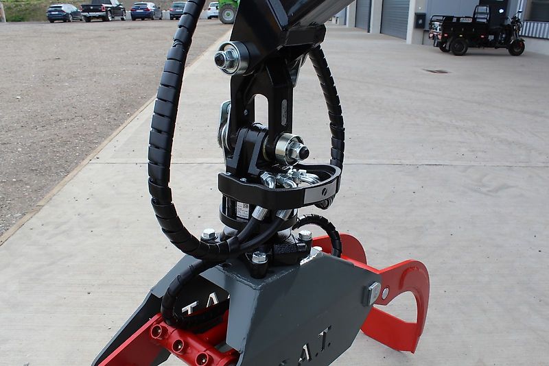 Farmi Rückewagen 9 to.-6,30m Kran