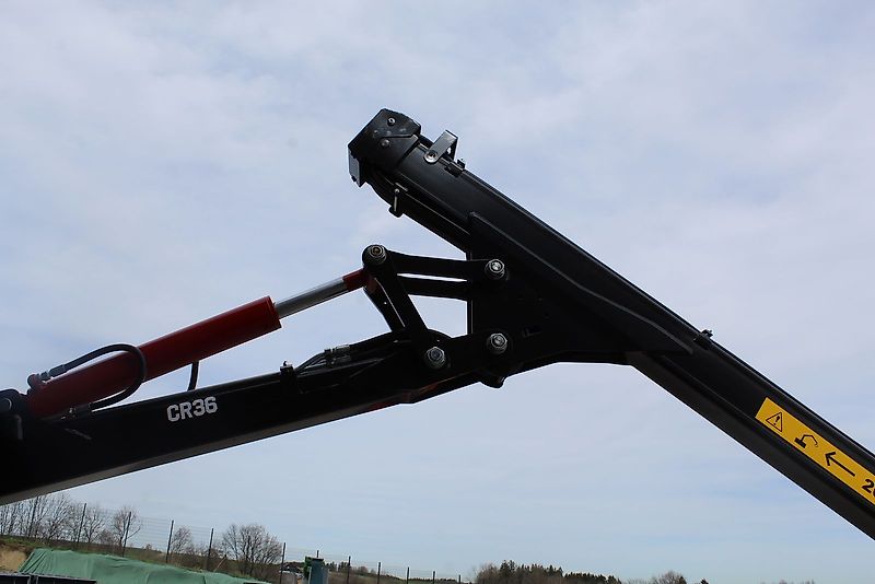 Farmi Rückewagen 9 to.-6,30m Kran