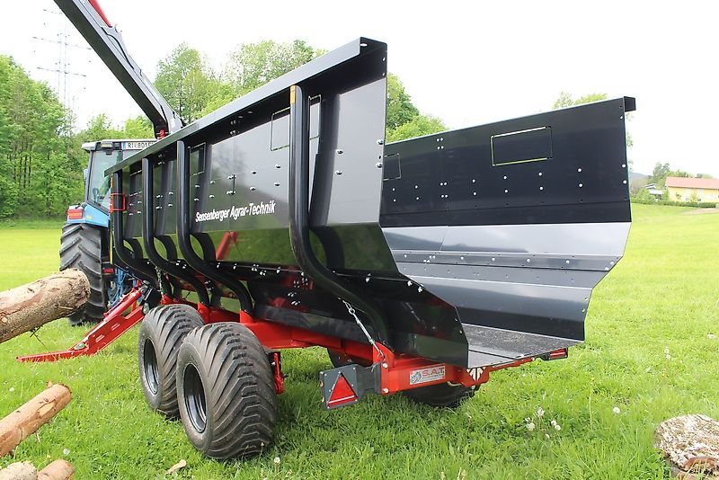 Farmi Rückewagen 12to-7,20m Kran - Astwanne Hardox