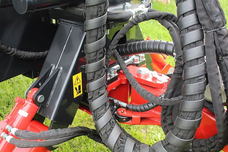 Farmi Rückewagen 12to-7,20m Kran - Astwanne Hardox