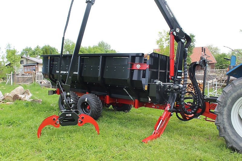 Farmi Rückewagen 12to-7,20m Kran - Astwanne Hardox