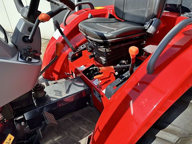 Massey Ferguson 1740 E