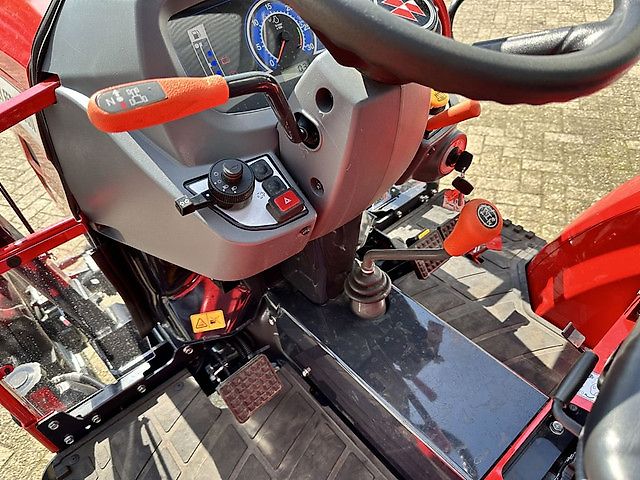 Massey Ferguson 1740 E