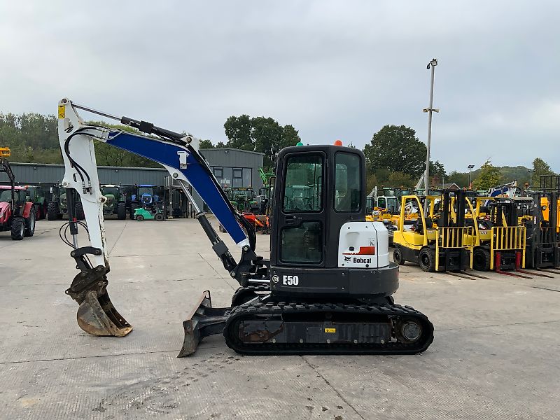 Bobcat E50 Digger (ST24688)