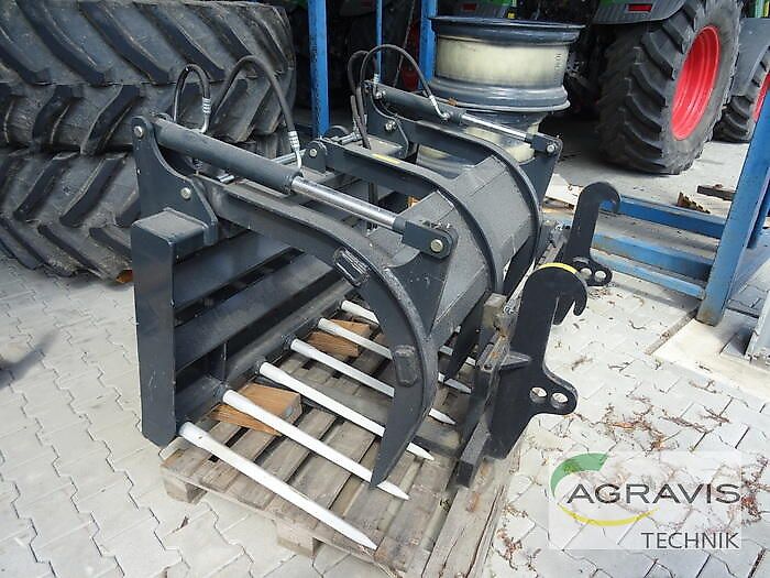 Schäffer DUNG + SILAGEZANGE