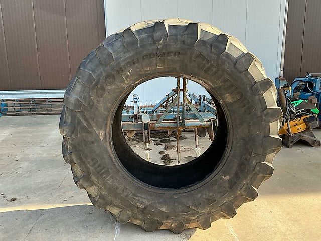 Trelleborg TM900 710/75R42