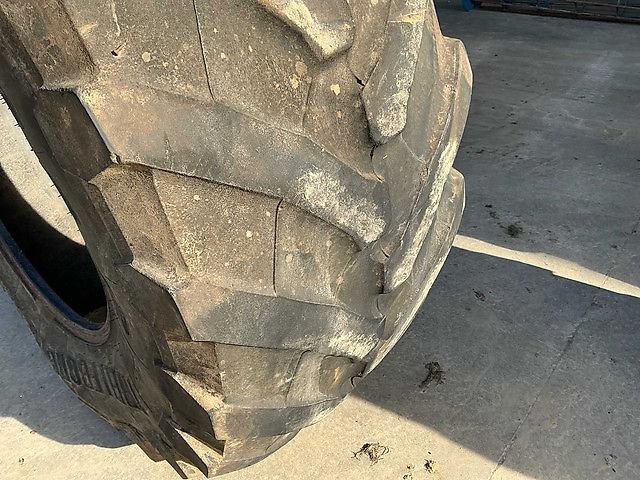 Trelleborg TM900 710/75R42
