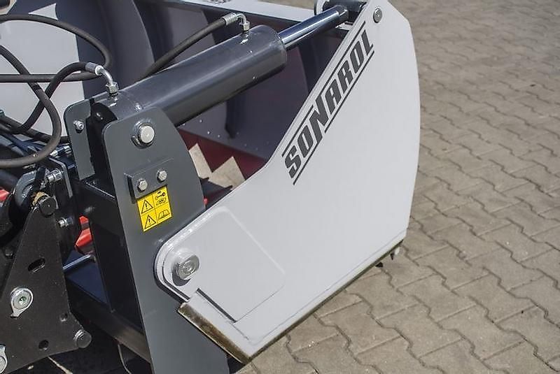 Sonarol Silozange Silageschneider Verschiedene breiten. 1.4m 1.6m 2m