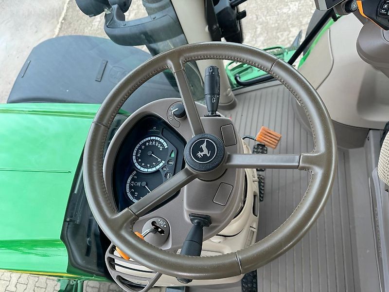 John Deere 6215R Ultimate Edition