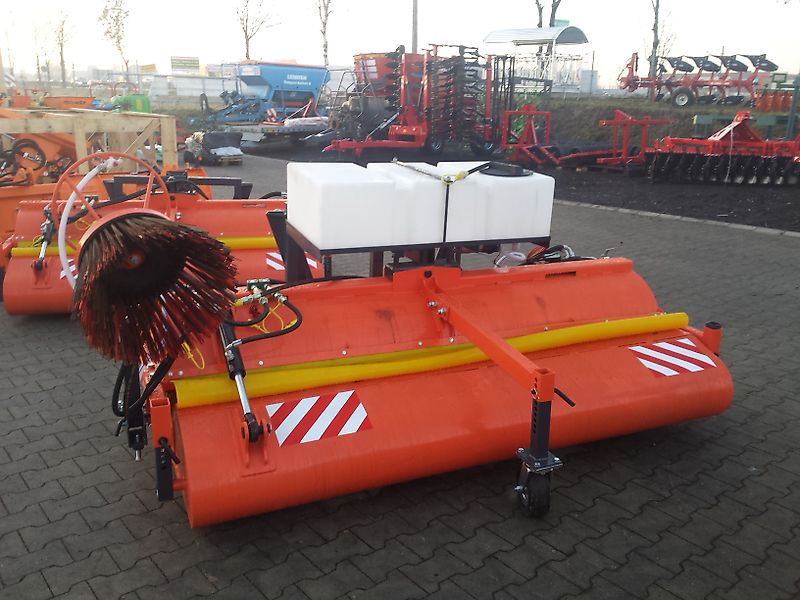 Moderntech TOP-AGRO Kehrmaschine PRO STARKSTE AUSFÜHRUNG ab 1,20 bis 2,40m