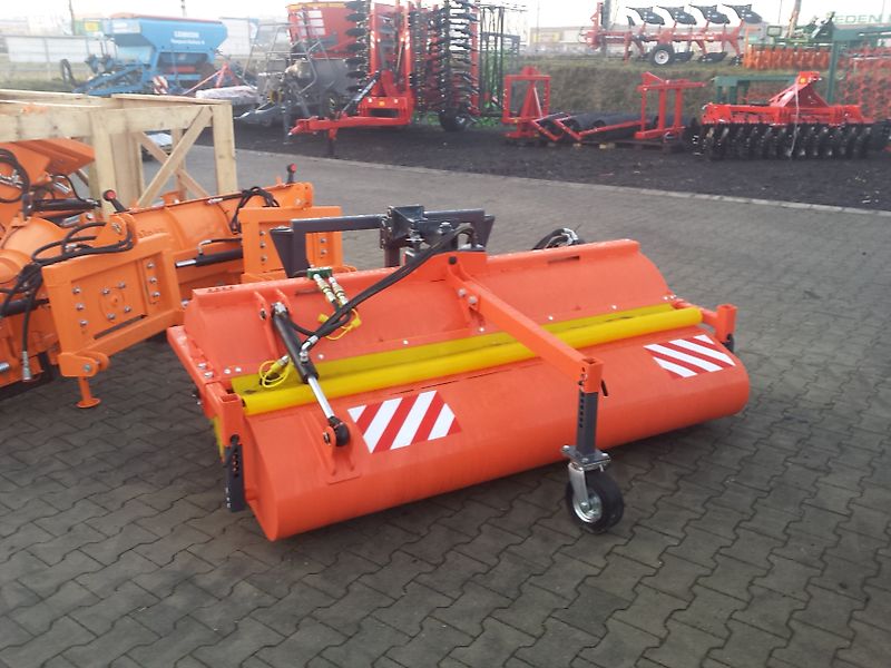 Moderntech TOP-AGRO Kehrmaschine PRO STARKSTE AUSFÜHRUNG ab 1,20 bis 2,40m