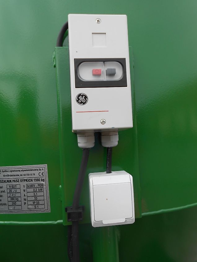 MROL MROL Futtermischer 1500 kg /Mixer/ Mieszalnik pasz sypkich 1500 kg / Mezclador de pienso 1500kg