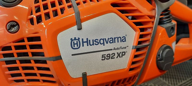 Husqvarna 592XP mit 70cm Schwert