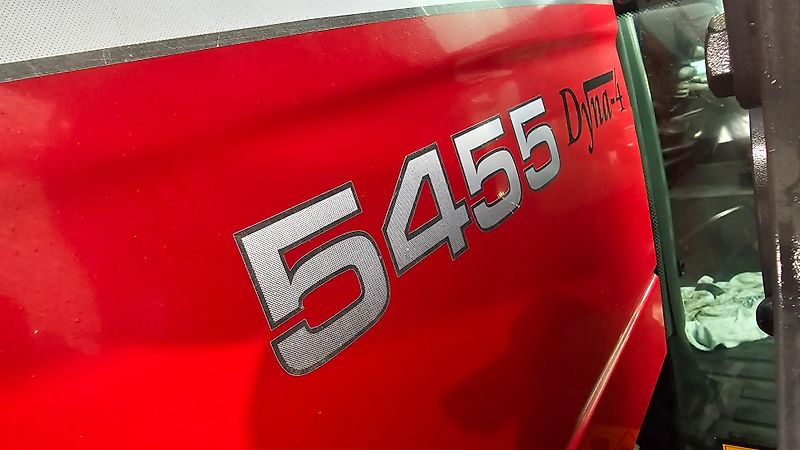 Massey Ferguson 5455 Dyna 4