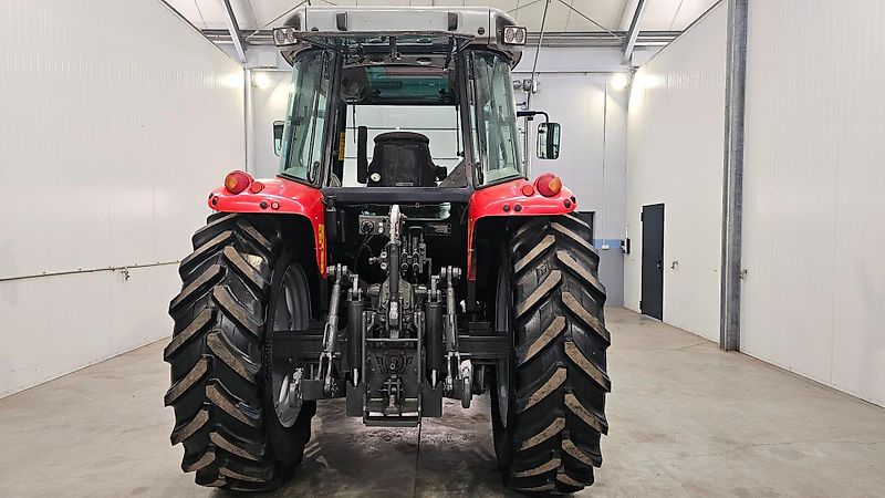Massey Ferguson 5455 Dyna 4