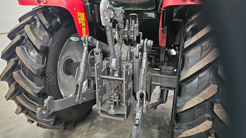 Massey Ferguson 5455 Dyna 4