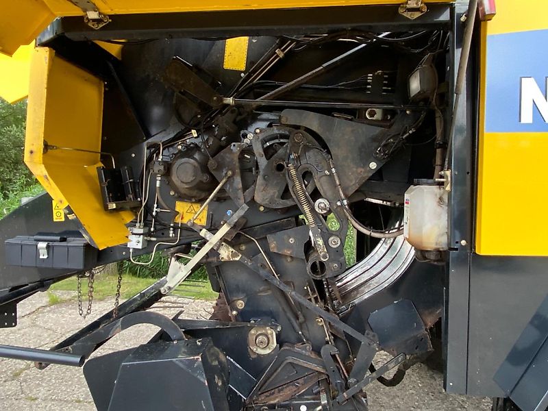 New Holland BB940A met W-rotor, direct inzetbaar