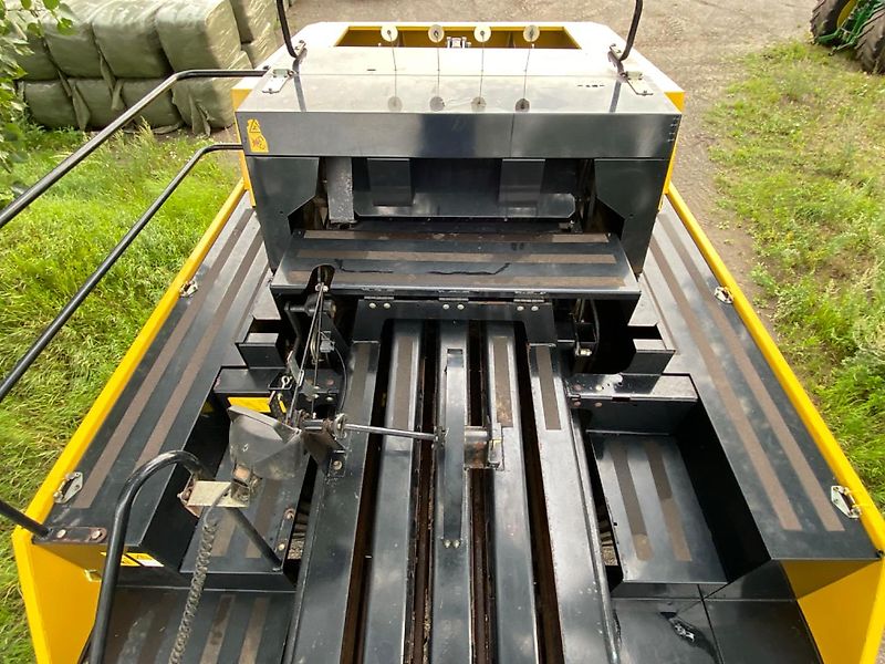 New Holland BB940A met W-rotor, direct inzetbaar