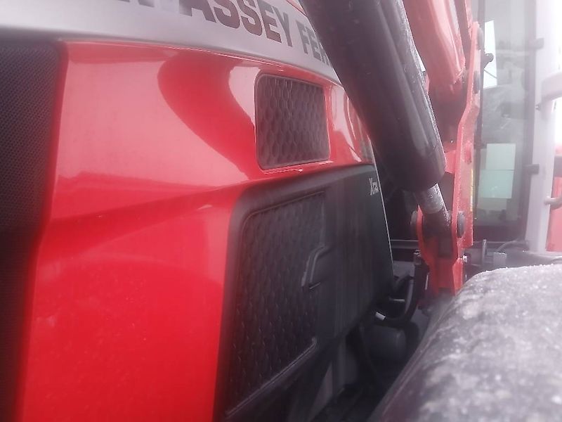 Massey Ferguson 8S305 Dyna Vt Exclusive Xtra