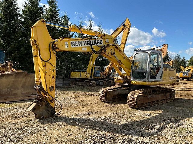 New Holland KOBELCO E 215B