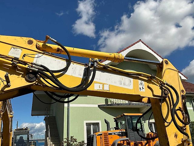 New Holland KOBELCO E 215B