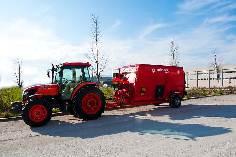 Minos Agri Futtermischwagen T-YYKM 10