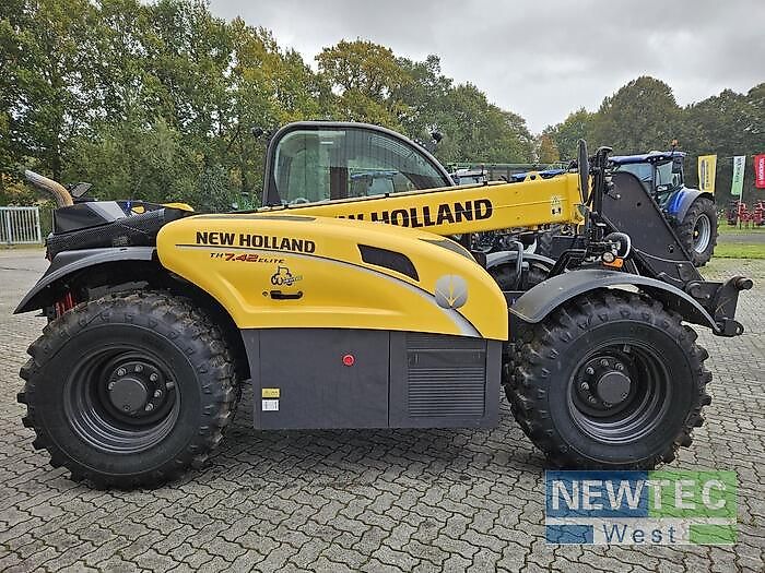 New Holland TH 7.42 ELITE