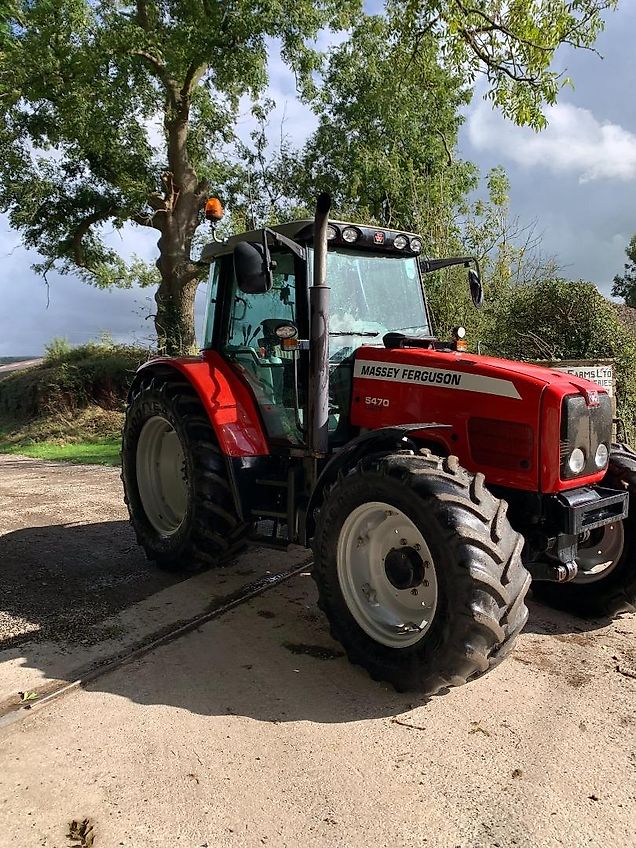 Massey Ferguson 5470