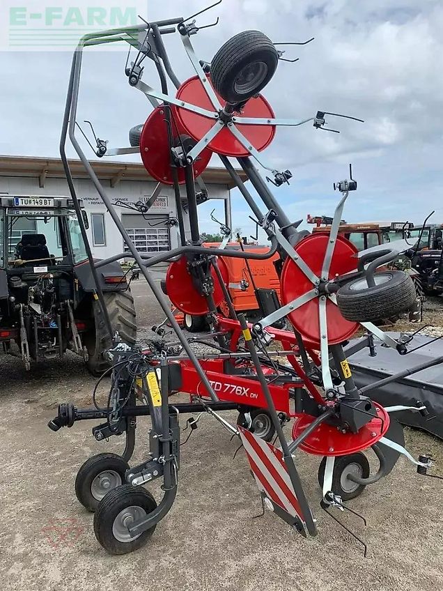 Massey Ferguson massey ferguson td776xdn