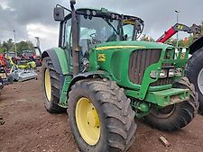 John Deere 6920