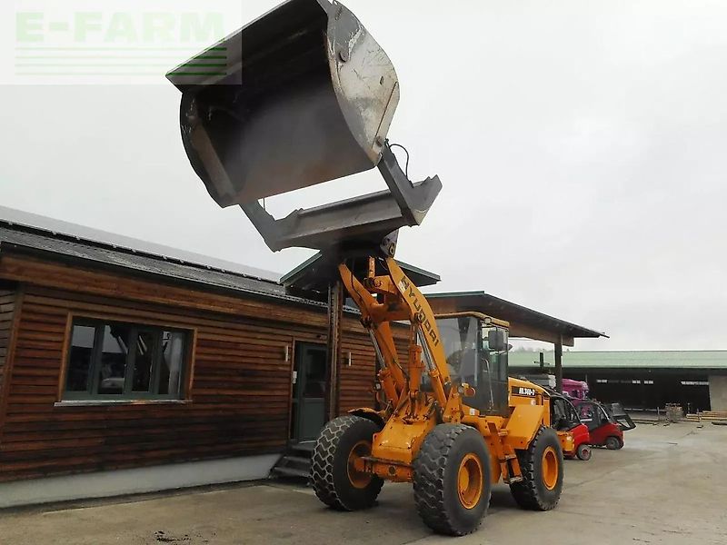 Hyundai hl740-7 mit hochkippschaufel u. volvo sw