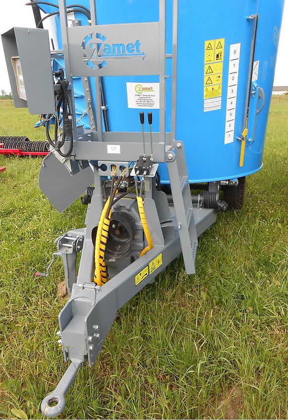 ZAMET FIDER Wóz paszowy FIDER 12 m3 / Futtermischwagen FIDER 12m3 / El carro de alimentación FIDER 12 m3