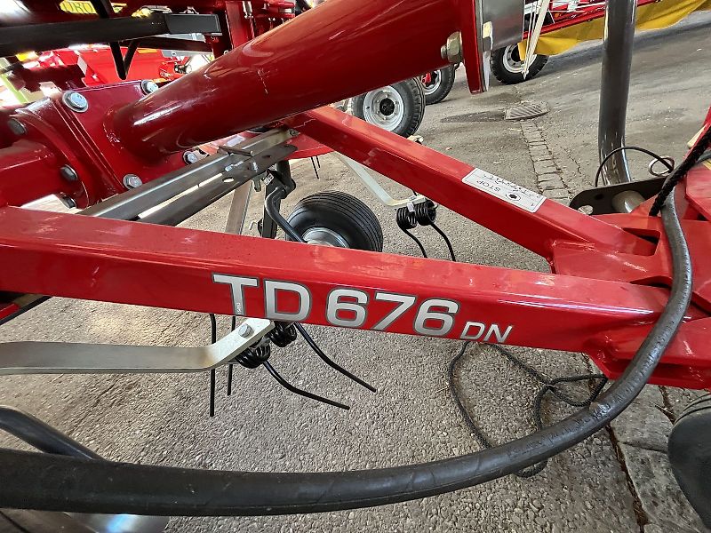 Massey Ferguson TD 676 DN