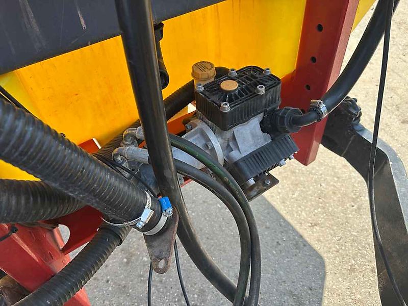 Tecnocar Tecnospra 1500 Fronttank