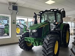 John Deere 6120M