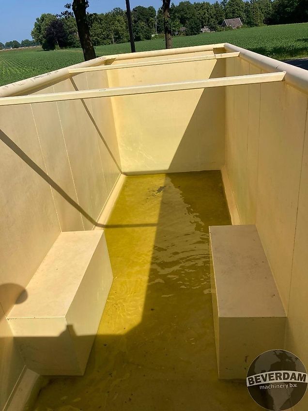 Roda 44M3 mestcontainer