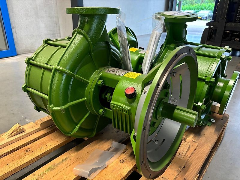 Rovatti F33K100/3E flenspomp