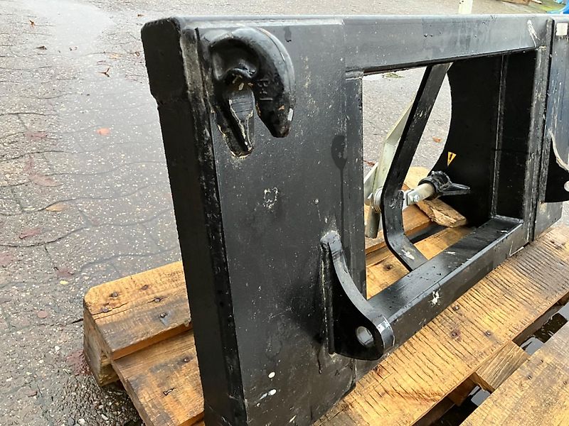 Bressel und Lade Adapterrahmen EURO auf WEIDEMANN