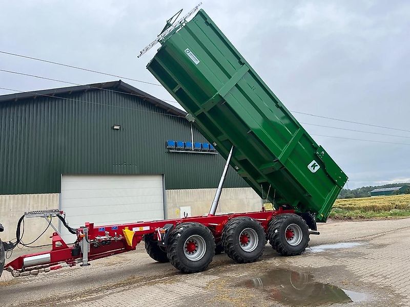 Kröger MUK402. Zentralachs-Muldenkippanhänger 31 Tonnen