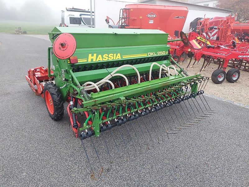 Kuhn HR 2501 M + Hassia DKL 250