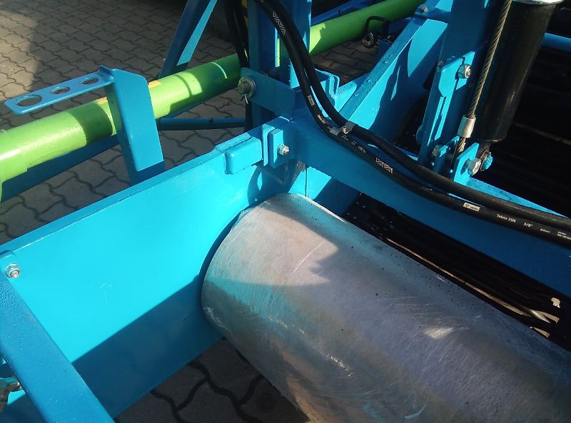 KRUKOWIAK; ( Schwadaufnehmer ) PYRUS II - Z ( Zwiebelsammler- Schwadaufnehmer)