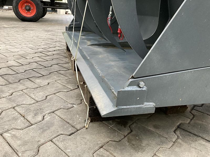 Kramer 1600 mm Silagebeißschaufel